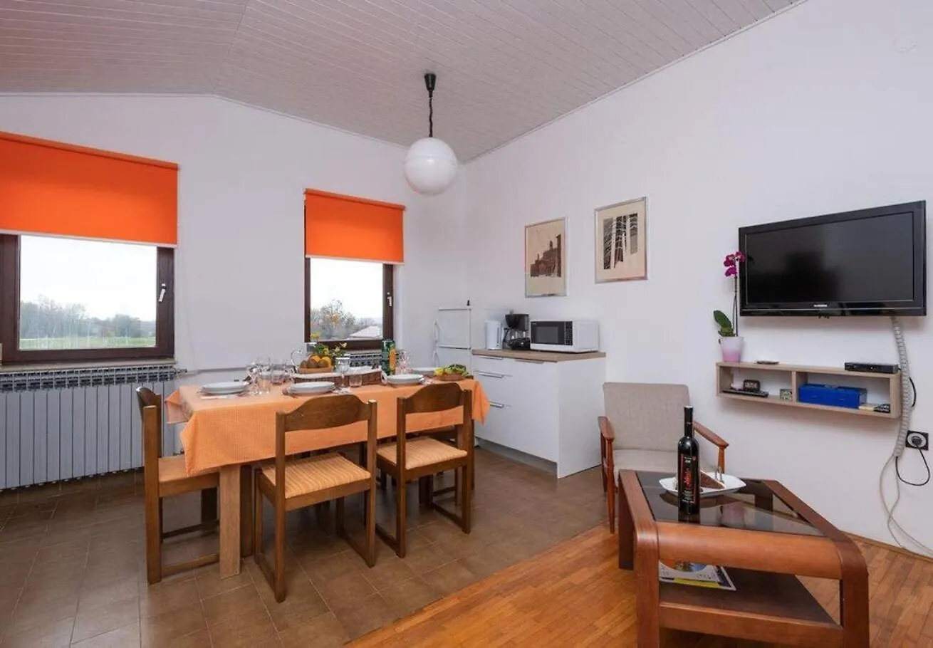 Apartment Bruno Barban 0*,  Croatia